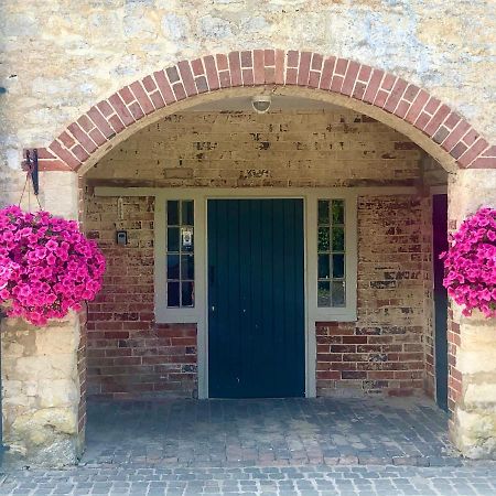 Bed and Breakfast The Old Vicarage, Evenley. Brackley. à Brackley  Extérieur photo