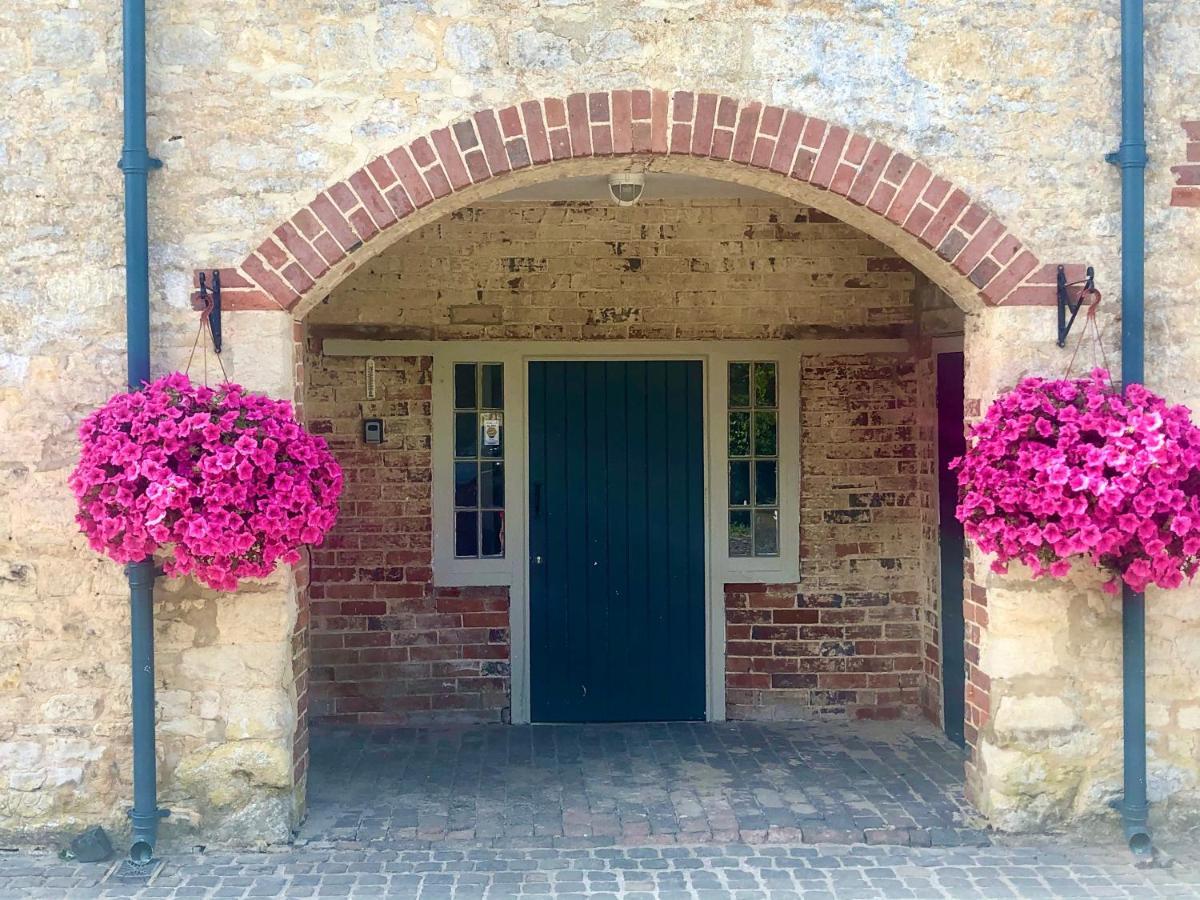 Bed and Breakfast The Old Vicarage, Evenley. Brackley. à Brackley  Extérieur photo